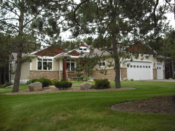 New Richmond Home, WI Real Estate Listing